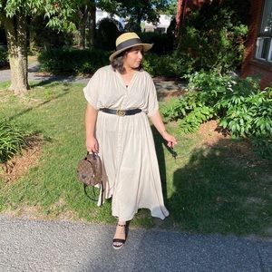 Meet your Posher, Amina